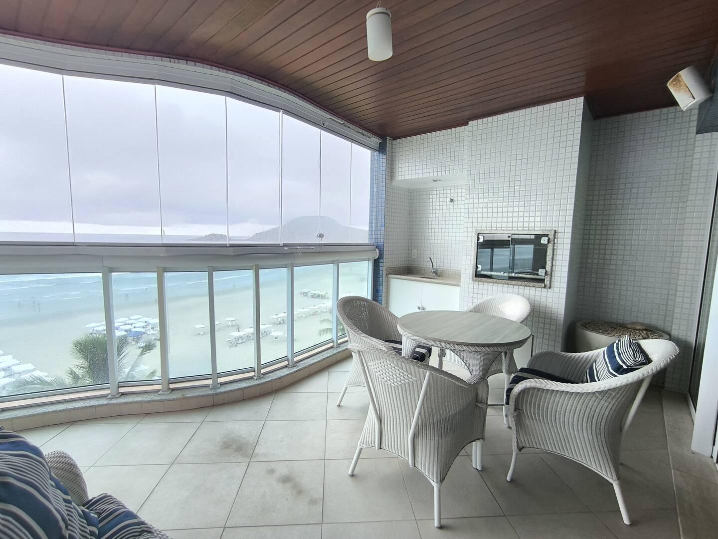Apartamento, 3 quartos, 203 m² - Foto 2