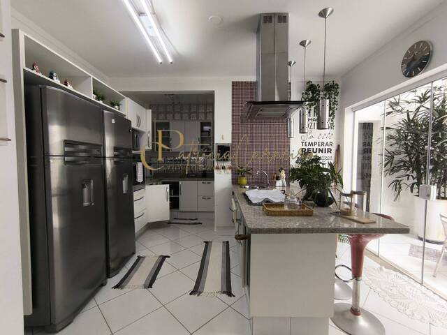 Villagio para Venda em Bertioga - 4