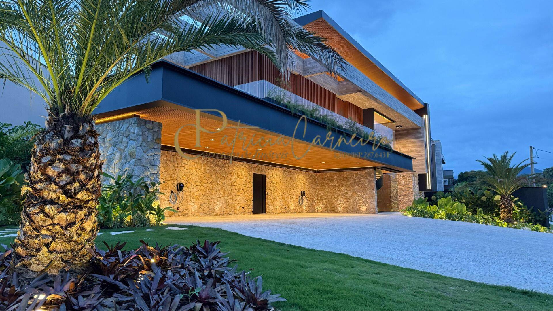 Casa, 8 quartos, 1000 m² - Foto 1