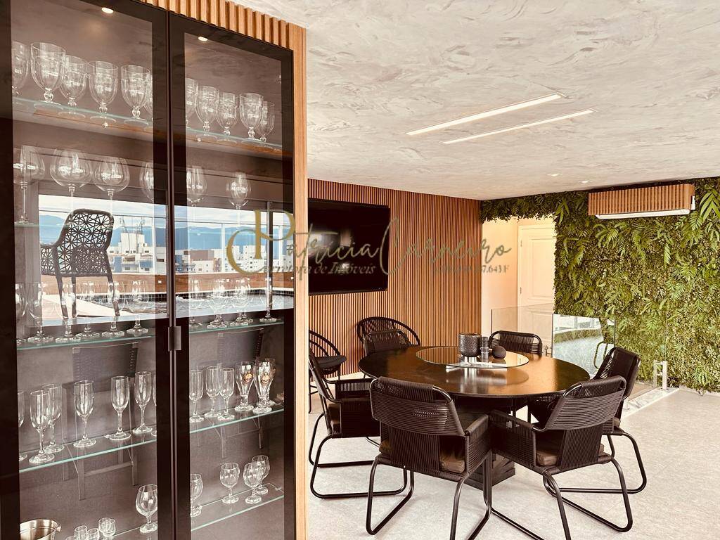 Cobertura, 3 quartos, 214 m² - Foto 8