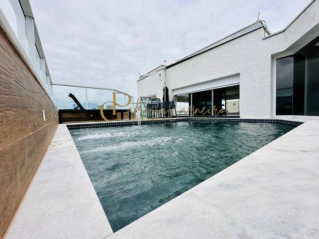 Cobertura, 3 quartos, 214 m² - Foto 11