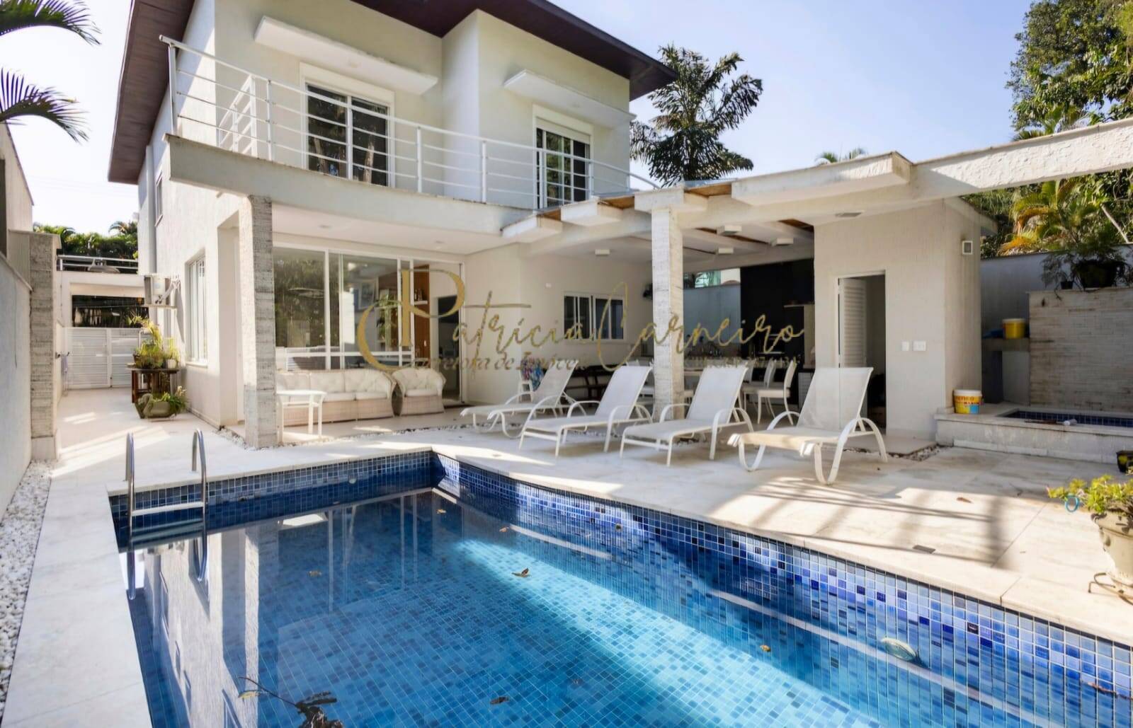 Casa, 6 quartos, 326 m² - Foto 1