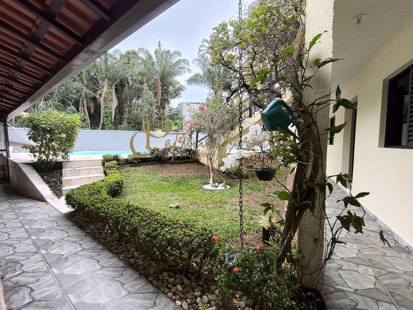 Casa, 5 quartos, 265 m² - Foto 3