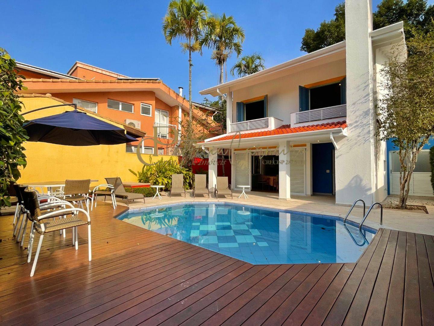 Casa, 4 quartos, 320 m² - Foto 1