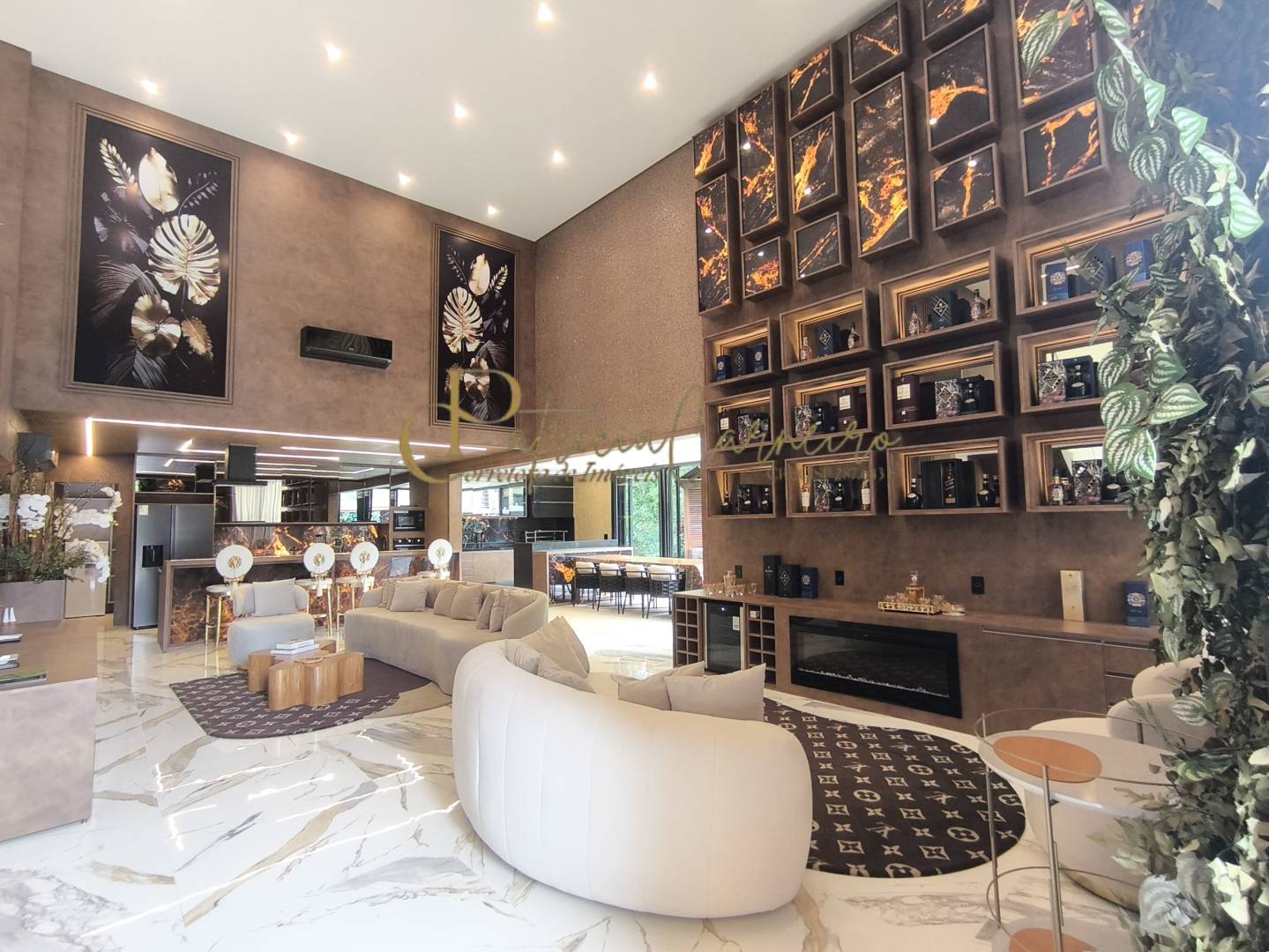 Casa, 6 quartos, 550 m² - Foto 1