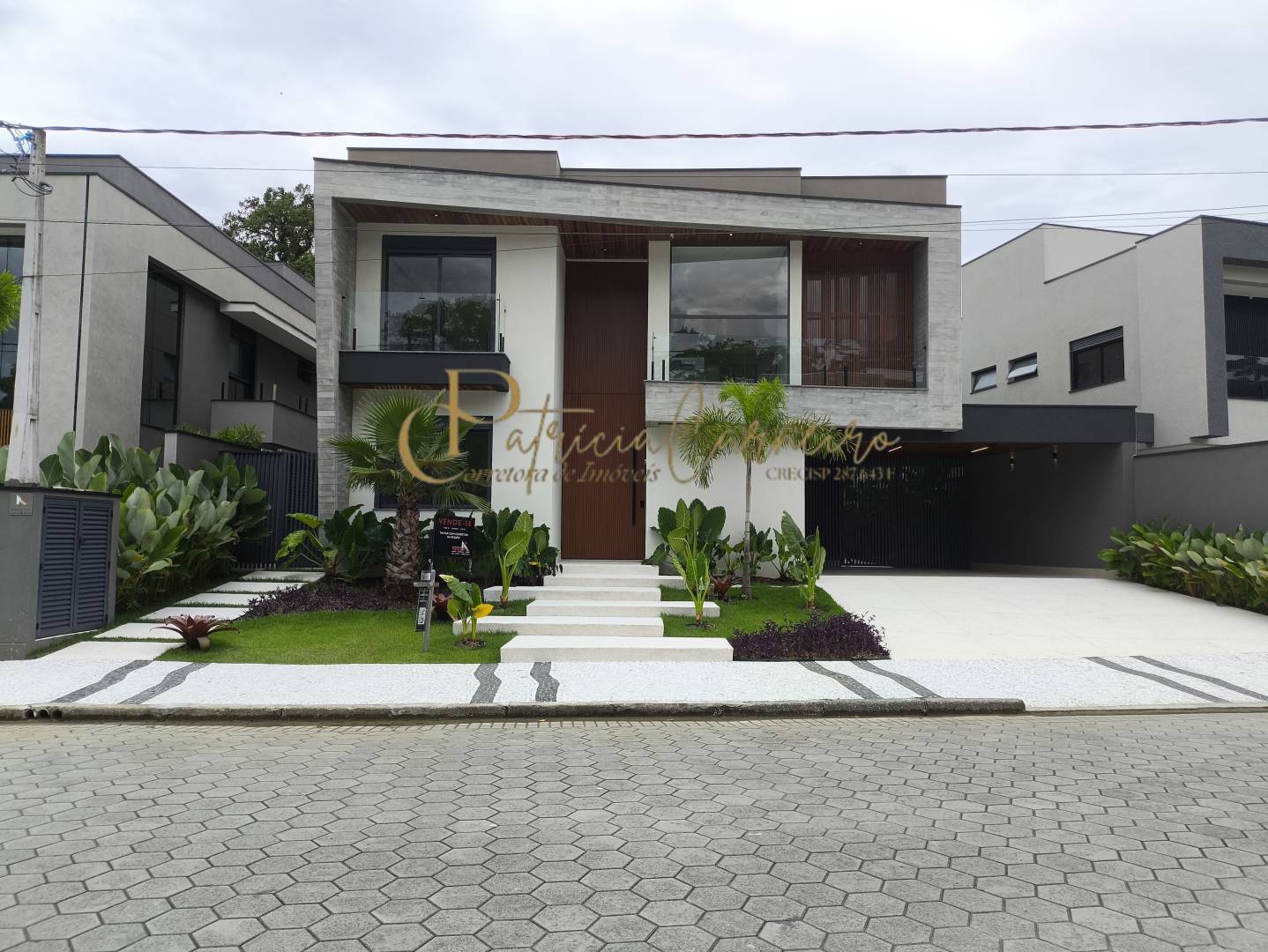 Casa, 6 quartos, 480 m² - Foto 1